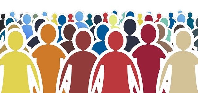 crowd-2045499_640